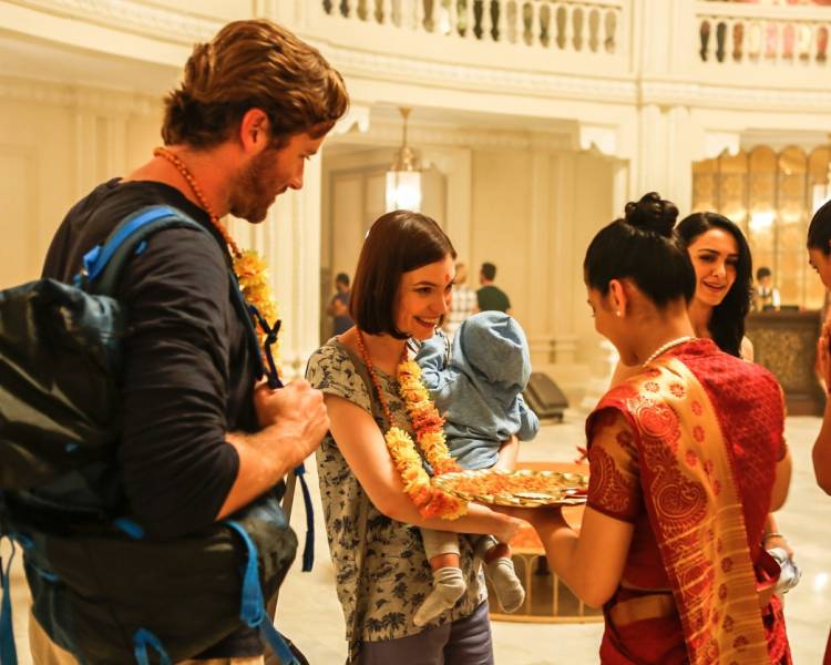 Отель Мумбаи: Противостояние (2018) смотреть онлайн бесплатно.